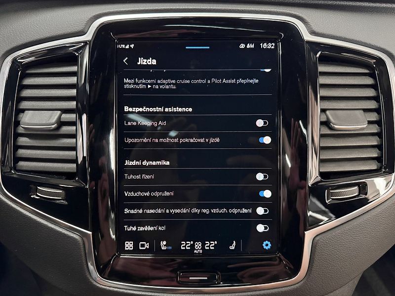 Volvo XC90 B6 AWD ULTIMATE BRIGHT, WEBAST - fotka 22 z 35