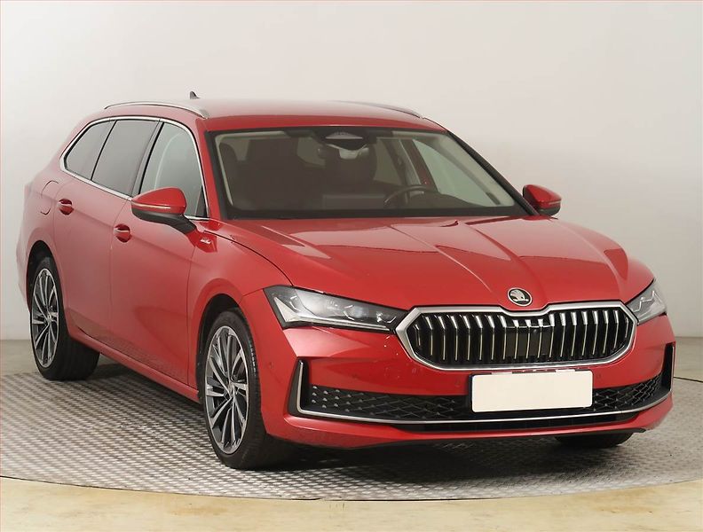 Škoda Superb (2024) 2.0 TSI - fotka 1 z 22