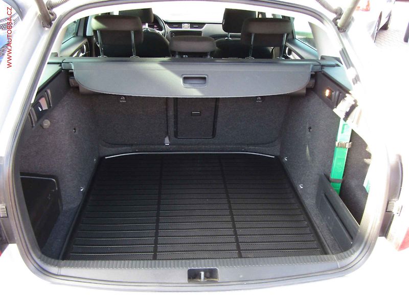 Škoda Octavia (2019) 2.0 TDi 4x4, ČR, Style Plus - fotka 7 z 22