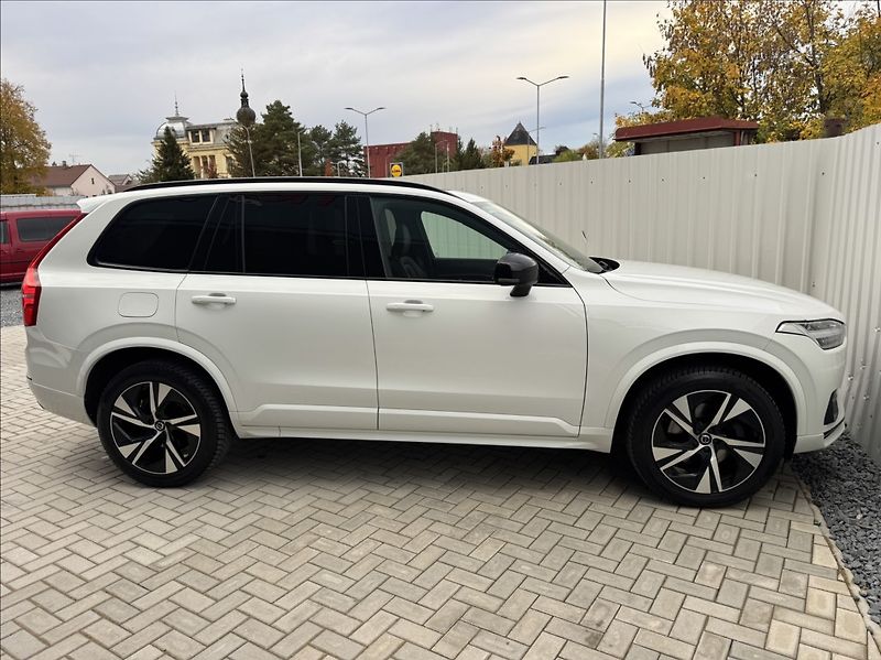 Volvo XC90 2,0 T6 AWD Drive-E 2.0L R-Desi - fotka 15 z 50