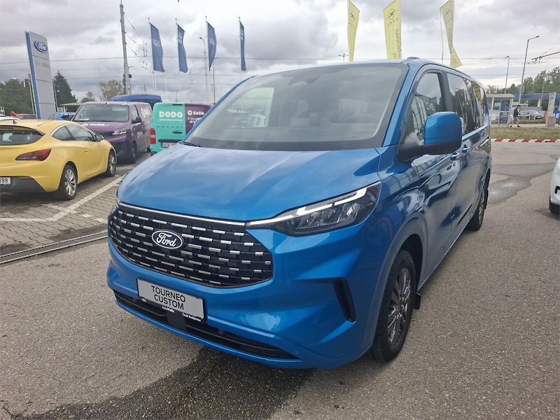 Ford Tourneo Custom (2026) Titanium L2, Tourneo, 2.0 EcoB - fotka 5 z 14