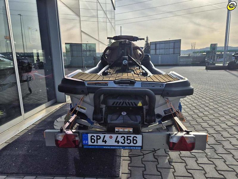 Sea Doo (2019) GTX 300 Limited - fotka 4 z 19
