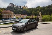 Peugeot 301.