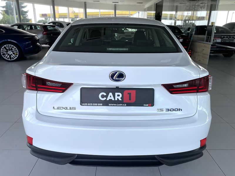 Lexus IS 300h IS 300h*AUT*Hybrid*Kamera* - fotka 6 z 31