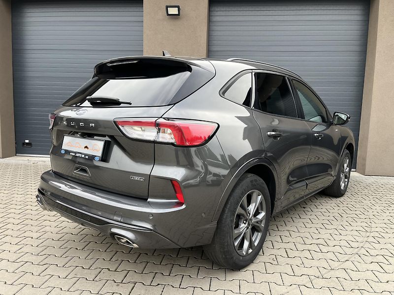 Ford Kuga (2023) 2.5 Plug-in Hybrid, ST-Line  - fotka 10 z 44