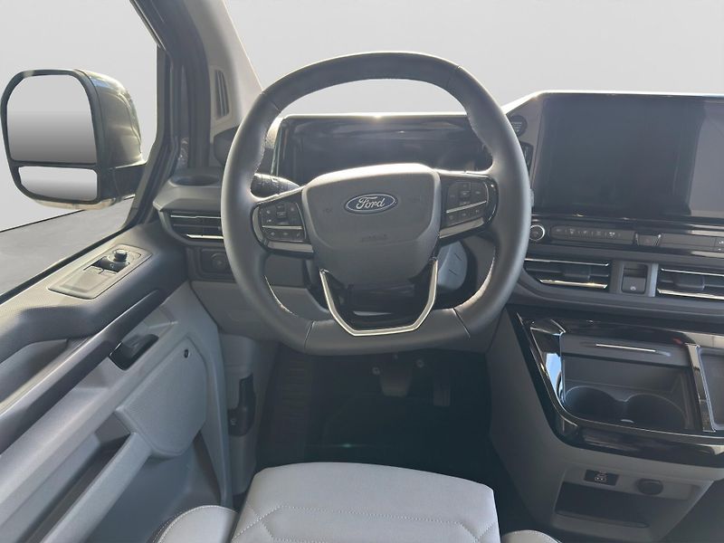 Ford Tourneo Custom (2026) 2,0 EcoBlue AWD L2 TITANIUM X - fotka 9 z 20