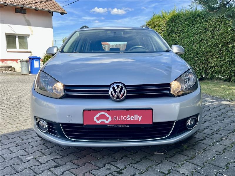 Volkswagen Golf 1,6 TDI  HIGHLINE*DSG*ZÁRUKA - fotka 9 z 40