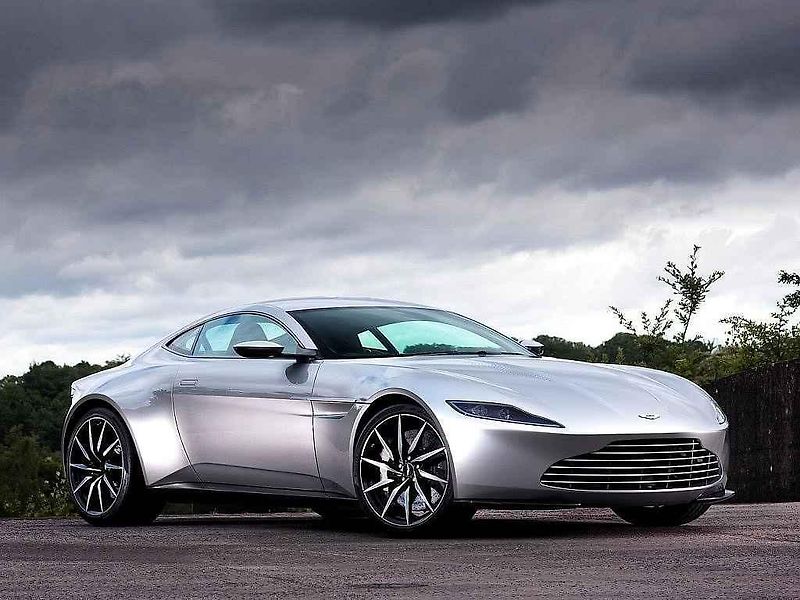 Aston Martin DB10.