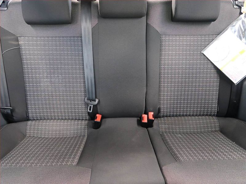 Volkswagen Polo (2015) Comfortline 1.2 TSI - fotka 10 z 15