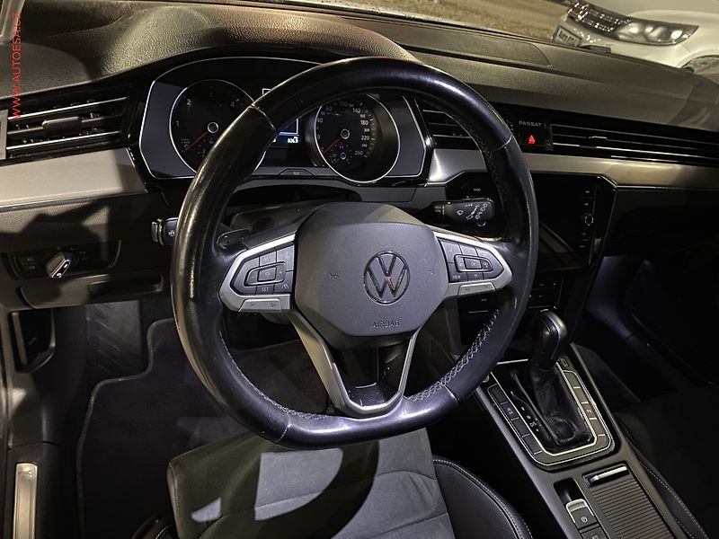 Volkswagen Passat (2021) 2.0TDi, ČR, Elegance, DSG - fotka 13 z 18