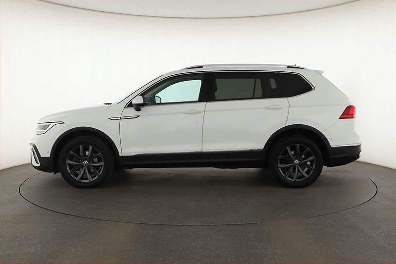Volkswagen Tiguan Allspace (2023) Life 1.5 TSI - fotka 3 z 20