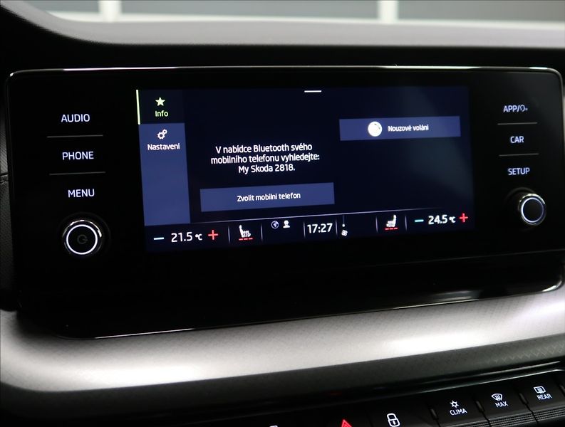 Škoda Octavia 2,0 TDI VÝHŘEV 1. MAJ ČR DPH - fotka 26 z 47