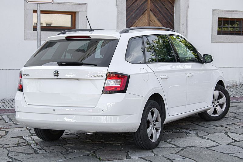 Škoda Fabia - fotka 5 z 29