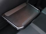 Volkswagen Tiguan 1,4 TSI 110kW DSG LED 1.Maj. - náhled 28
