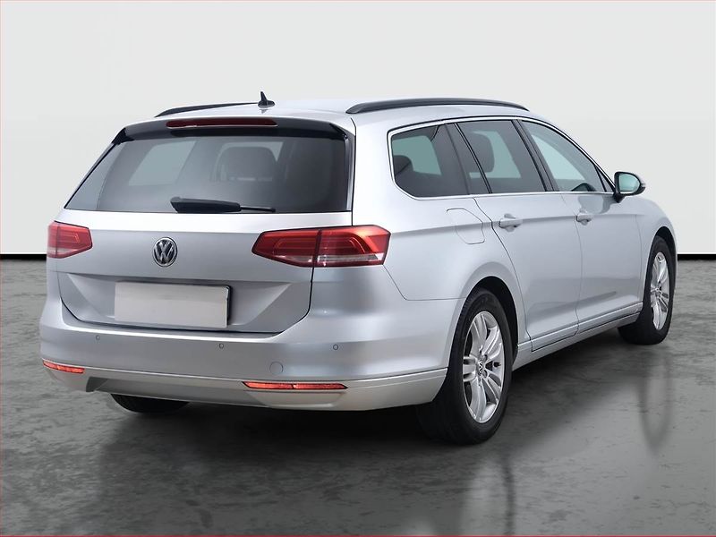 Volkswagen Passat (2015) Comfortline 2.0 TDI, Automat - fotka 5 z 16