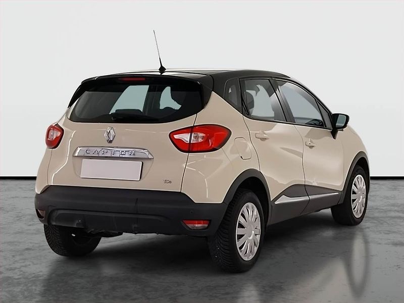 Renault Captur (2015) 1.2 TCe, Automat, Tempomat - fotka 5 z 20