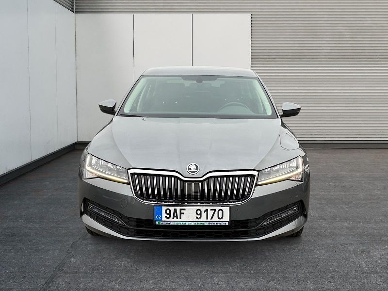 Škoda Superb (2022) AMBITION 2.0TDI 110kW DSG CZ - fotka 2 z 11