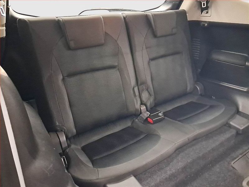 Nissan Qashqai (2011) 2.0 dCi, 4X4, Automat, 7 míst - fotka 18 z 20