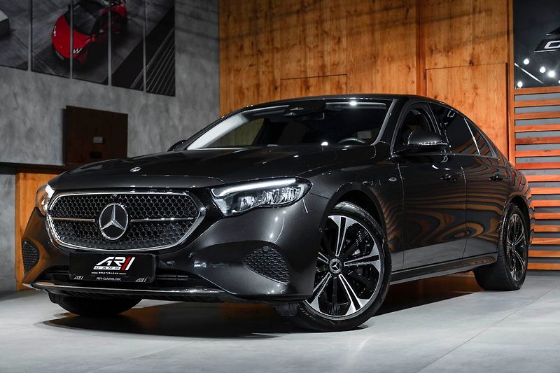 Mercedes-Benz Třídy E E - fotka 3 z 19