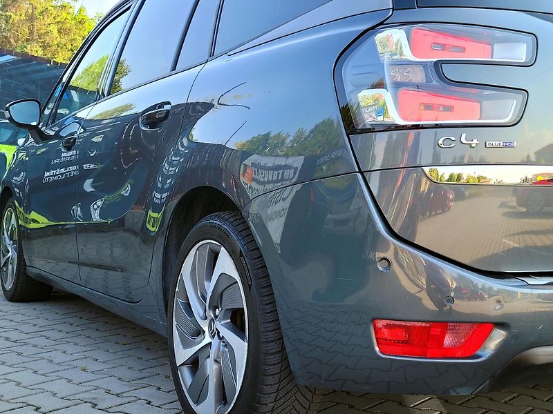 Citroën Grand C4 Picasso 2,0eHDi EXCLUSIVE, 7míst       - fotka 37 z 40