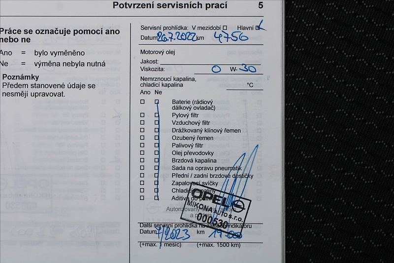 Opel Crossland 1,2 T  ČR,1.MAJ,A/T,18.152KM - fotka 31 z 32