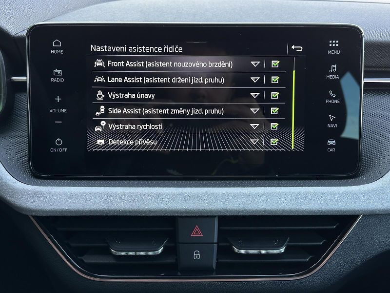 Škoda Kamiq 1.5TSi DSG 150PS LED V.Cockpit - fotka 31 z 46