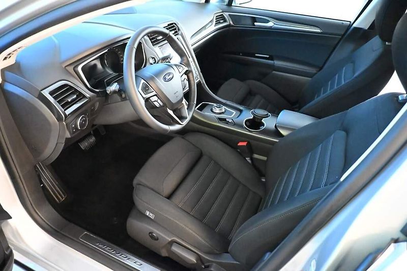 Ford Mondeo (2022) 2.0 LED SONY Tažné Kamera 8AT - fotka 10 z 37