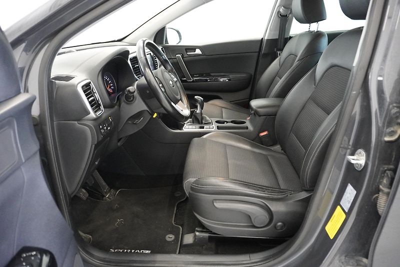 Kia Sportage 2,0 CRDI 4WD ADVANCE - fotka 11 z 31
