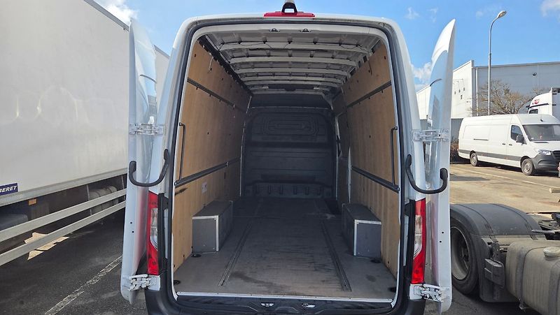 Mercedes-Benz Sprinter 317 CDI/L, kamera 360°, MBUX - fotka 18 z 20