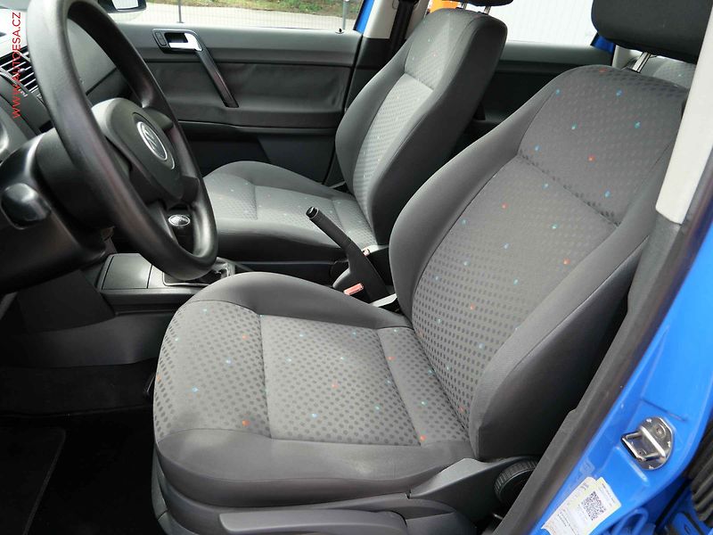 Volkswagen Polo (2004) 1.2 HTP, ČR, STK4/28 - fotka 9 z 14