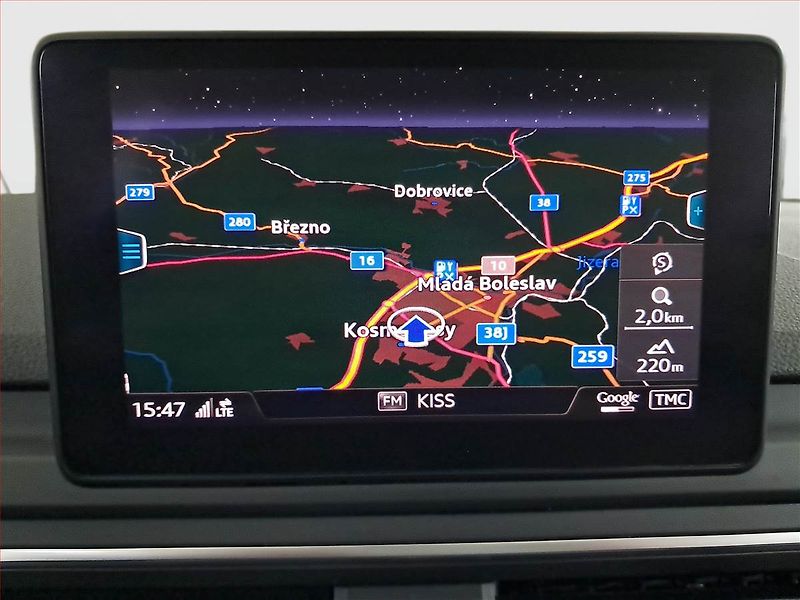 Audi A4 (2018) S-Line 2.0 TDI, Automat, Kůže - fotka 19 z 25