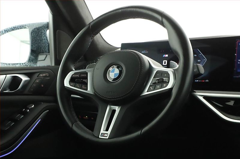 BMW X7 (2024) M60i - fotka 8 z 23