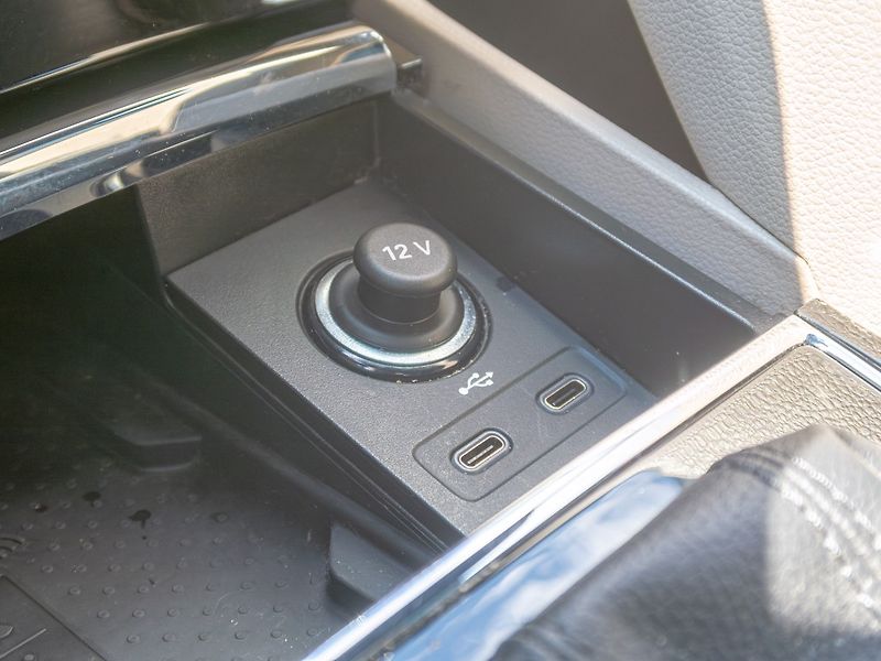 Škoda Superb (2020) 12/20 ČR 2.0TDI 147KW – LAURIN - fotka 31 z 57