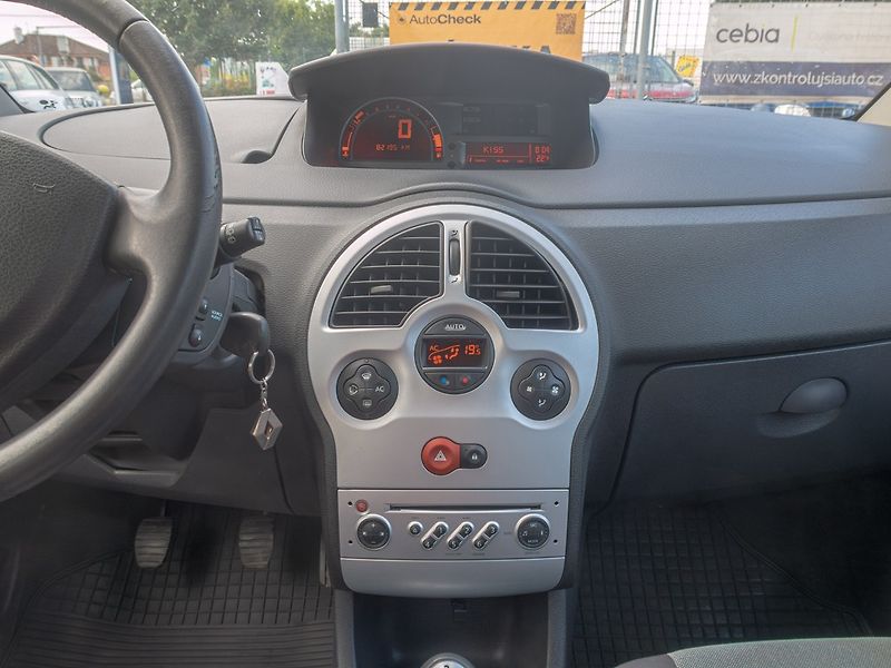 Renault Modus (2008) 1.2i 55KW – PO ROZVODECH - fotka 17 z 38