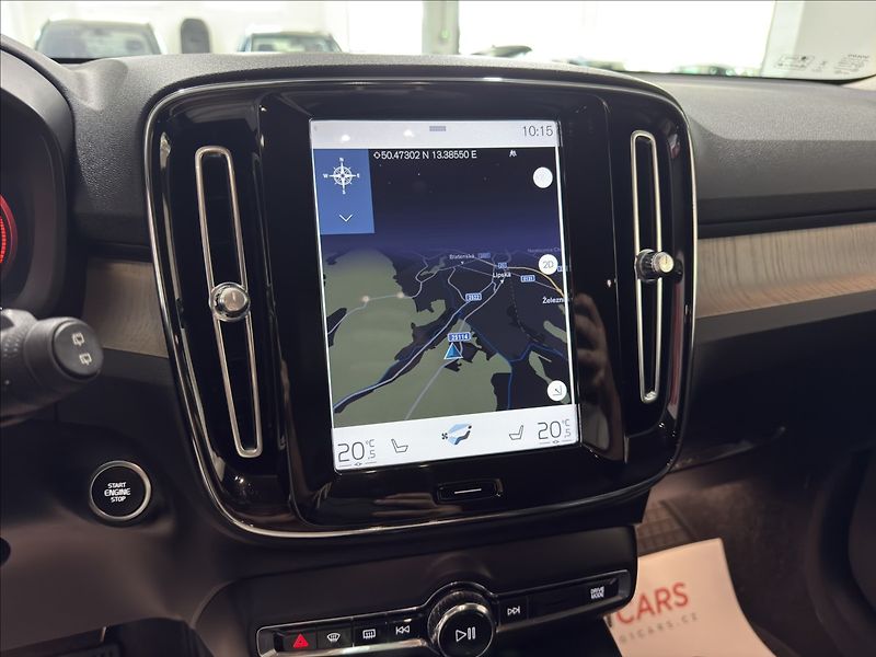 Volvo XC40 2,0   D4 INSCRIPTION ZÁRUKA 28 - fotka 16 z 46