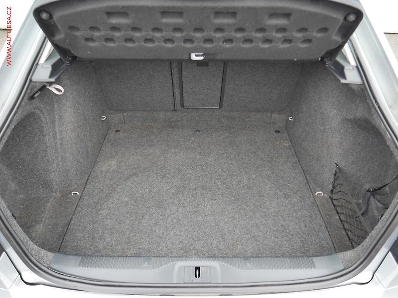 Škoda Octavia (2010) 1.2 TSi, Ambiente, TZ - fotka 7 z 19