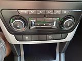 Škoda Yeti (2011) 1.4 TSI AMBIENTE - náhled 11
