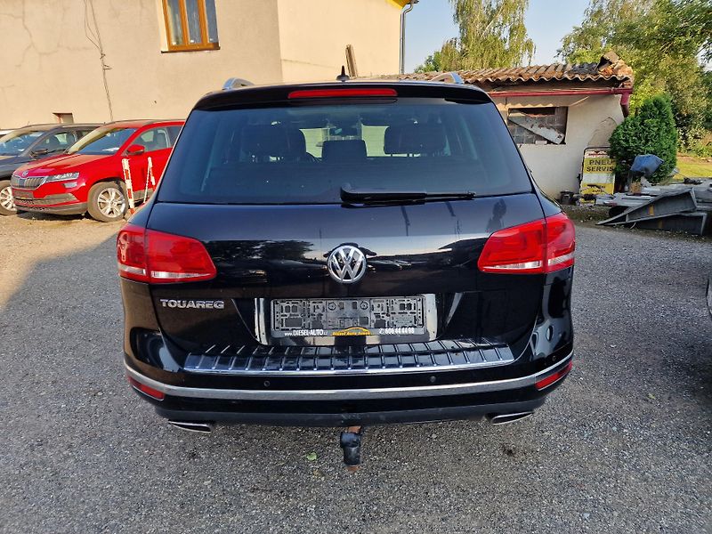 Volkswagen Touareg 4,2TDI V8 EXCLUSIVE - fotka 5 z 19