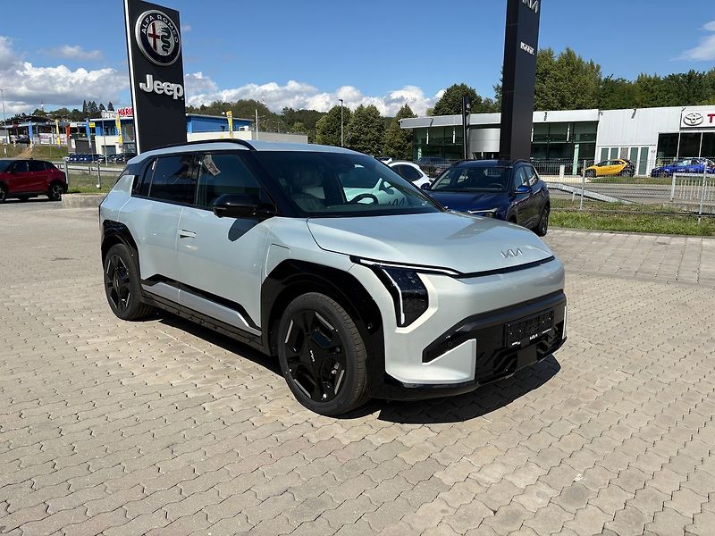 Kia EV3 (2026) 4x2 GT-LINE 150 KW + 81,4 KWH - fotografie inzerátu