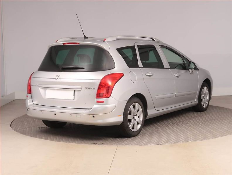 Peugeot 308 (2012) 1.6 HDi, Navi, Xenony - fotka 5 z 17