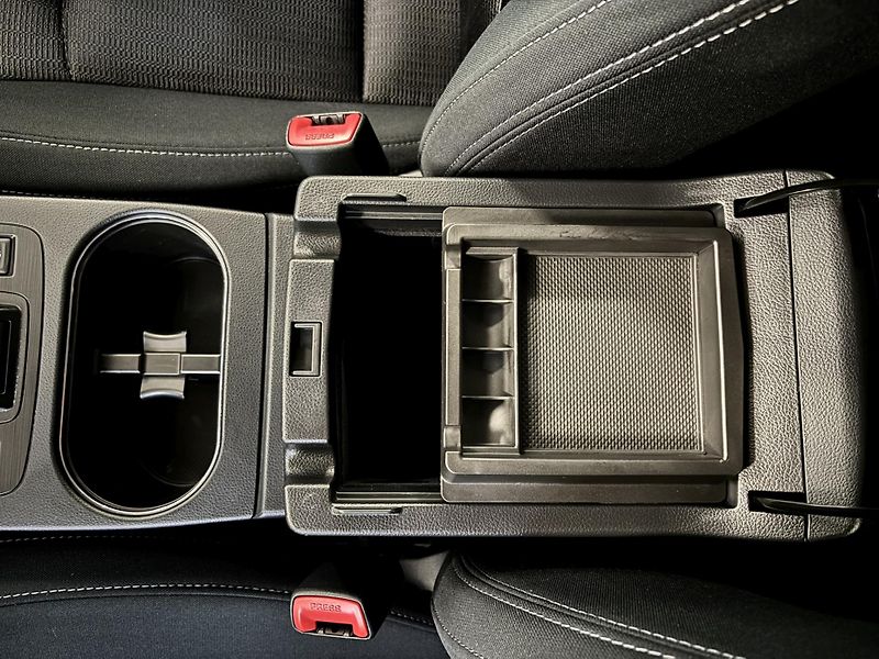 Subaru Outback 2.5i Active ES Lineartronic - fotka 28 z 41