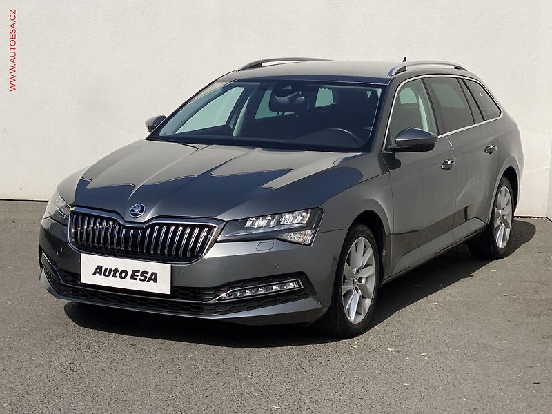 Škoda Superb (2022) 2.0 TDi, Style, DSG, LED - fotka 3 z 19