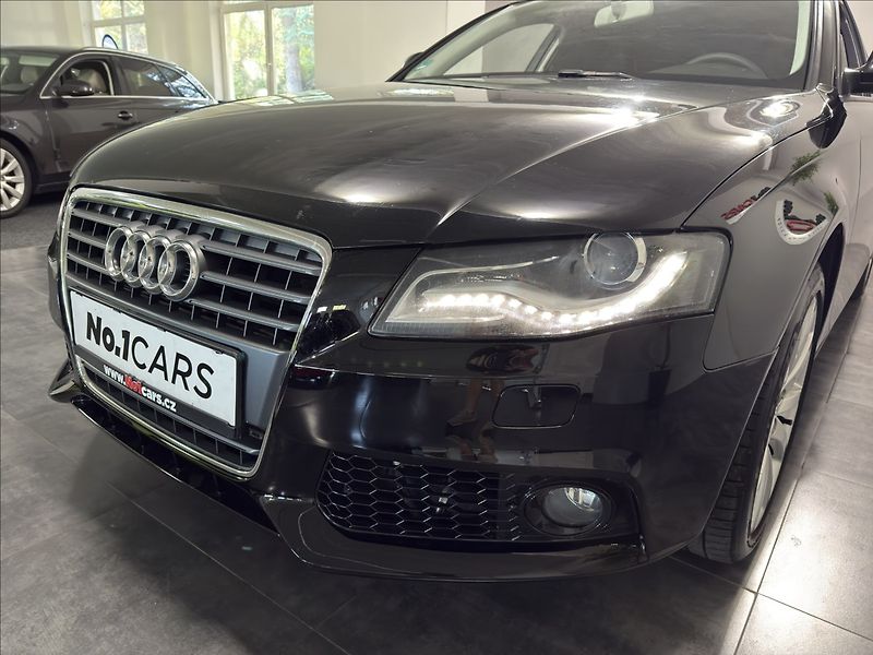 Audi A4 1,8   TFSI B8 BI-XENON ALU R18 - fotka 29 z 33