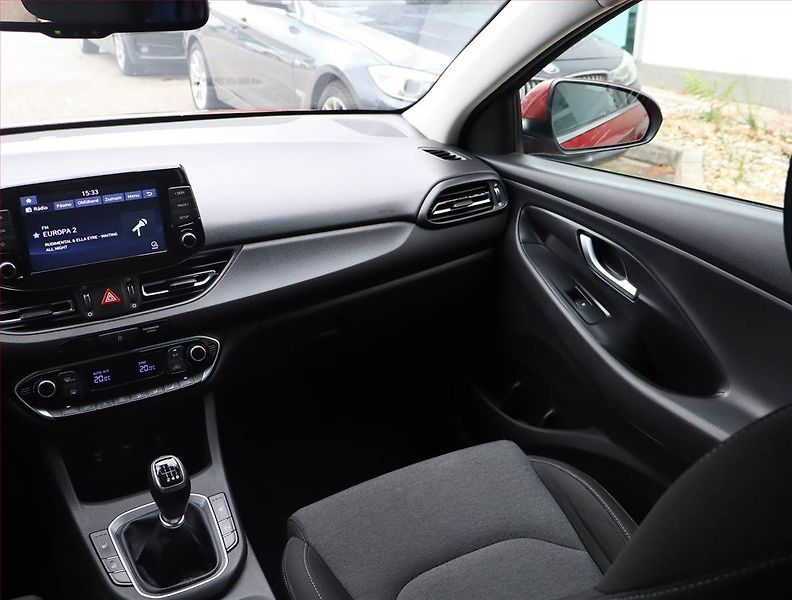 Hyundai i30 (2021) Family Comfort 1.6 CRDi - fotka 8 z 22