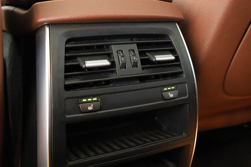 BMW Řada 5 (2012) 530d GT, Automat, Navi, Xenony - fotka 12 z 20