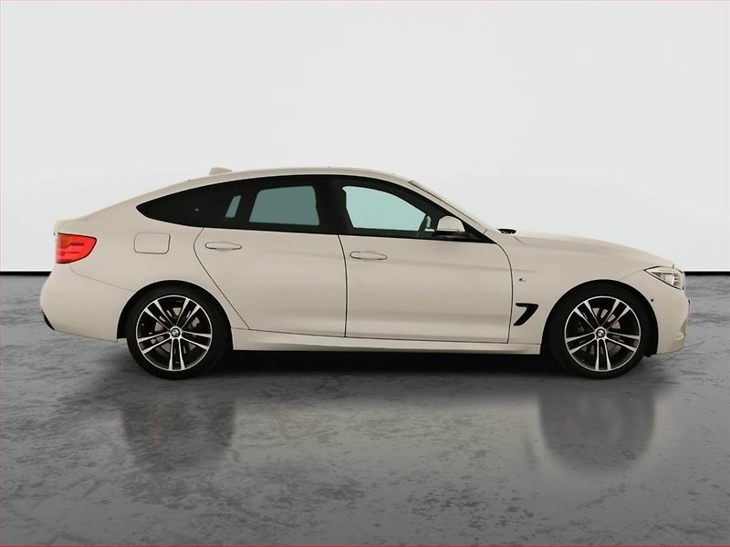 BMW Řada 3 (2015) M Sport 330d xDrive GT - fotka 6 z 20