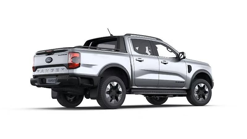 Ford Ranger (2026) Platinum 2,3 EcoBoost PHEV - fotka 4 z 4