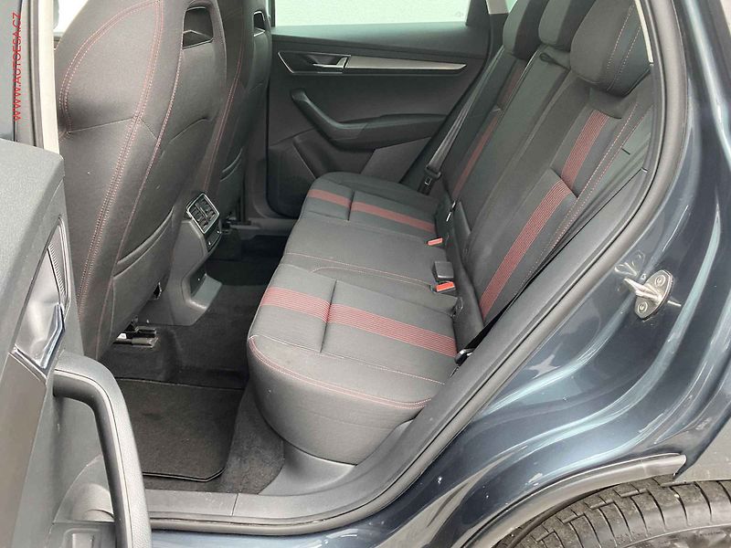 Škoda Karoq (2021) 1.5 TSi, Style, DSG, navi - fotka 10 z 19