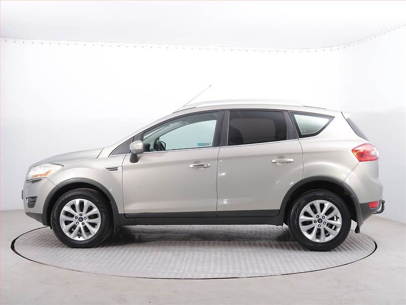 Ford Kuga (2008) 2.0 TDCi, 4X4 - fotka 3 z 18