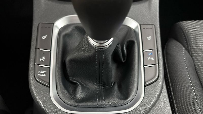 Hyundai i30 1.5 T-GDI Smart Kombi - fotka 22 z 25